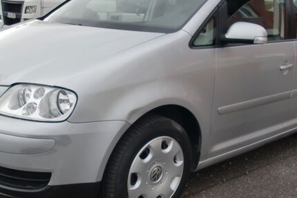 VW Touran 184.665 km 1.899 &euro; köln 51149
