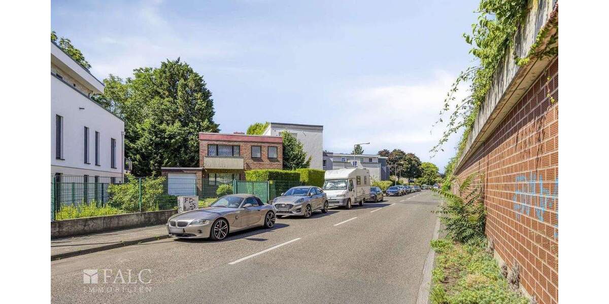 Reihenendhaus Köln Weiden - 5 Zimmer, 124 m&sup2;, 599.000&euro; | Angebot:23047571