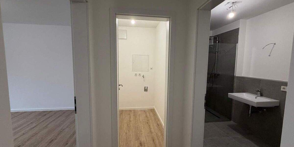 Terrassenwohnung Köln Eil - 3 Zimmer, 100 m&sup2;, 1.690&euro; | Angebot:25052354