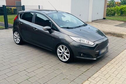 Ford Fiesta 146.500 km 5.995 &euro; Grevenbroich 41516