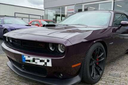 Dodge Challenger 12.900 km 54.890 € Bergheim 50129