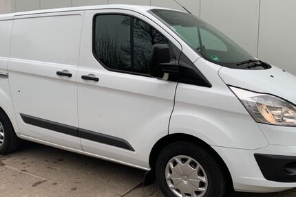 Ford Transit Custom 78.625 km 17.995 € Köln 51107