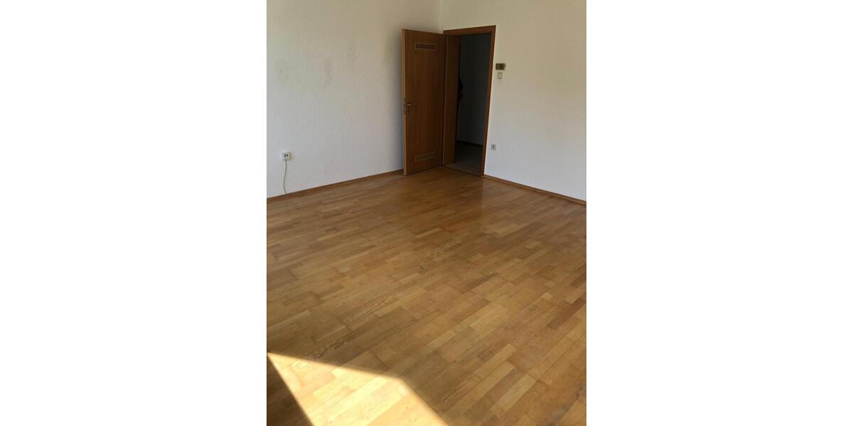 Etagenwohnung Remscheid - 3 Zimmer, 71 m&sup2;, 179.000&euro; | Angebot:26080133