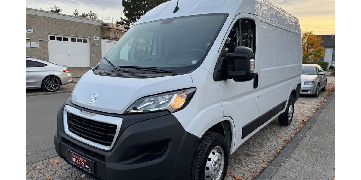 Peugeot Boxer 68.000 km 17.990 &euro; Troisdorf 53842