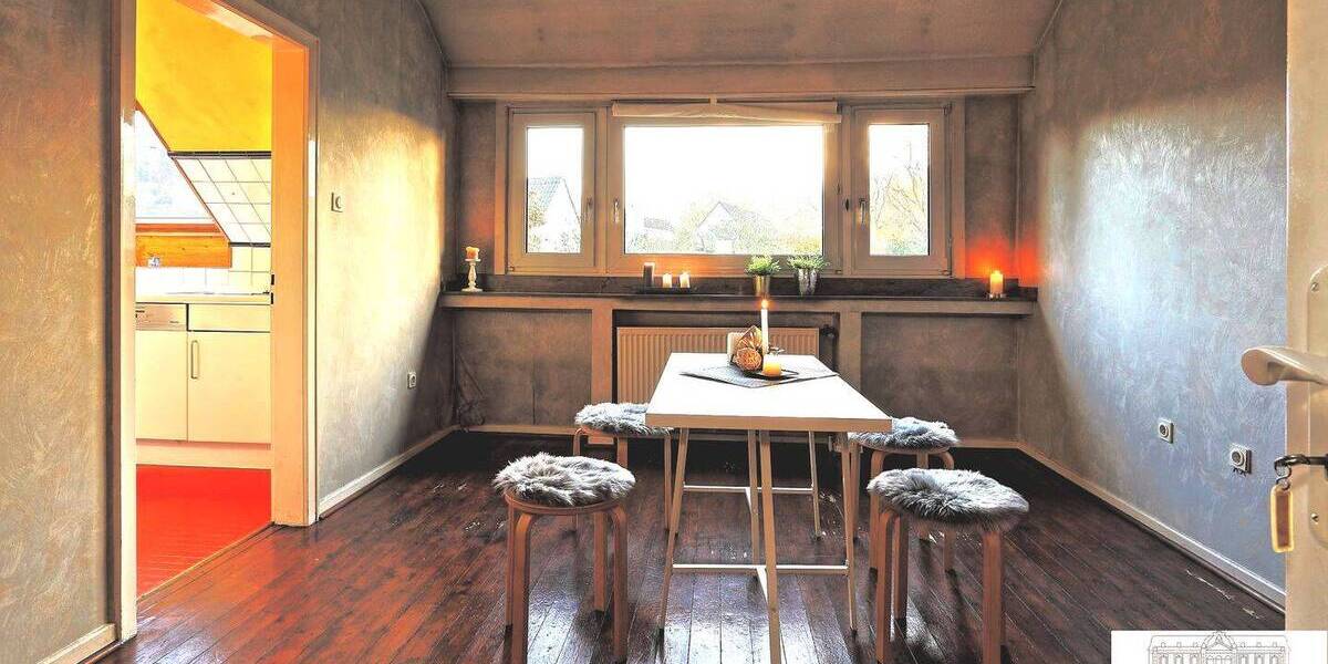 Ein-bis Zweifamilienhaus im Hildener Norden: Großzügiges Wohnen mit vielfältigen Nutzungsmöglichkeiten 8 zimmer