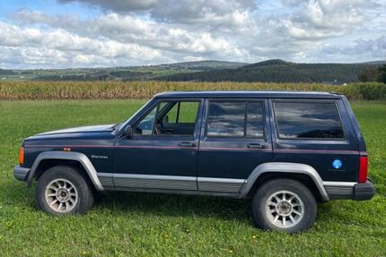 Jeep Cherokee 161.543 km 6.990 € Köln 50825