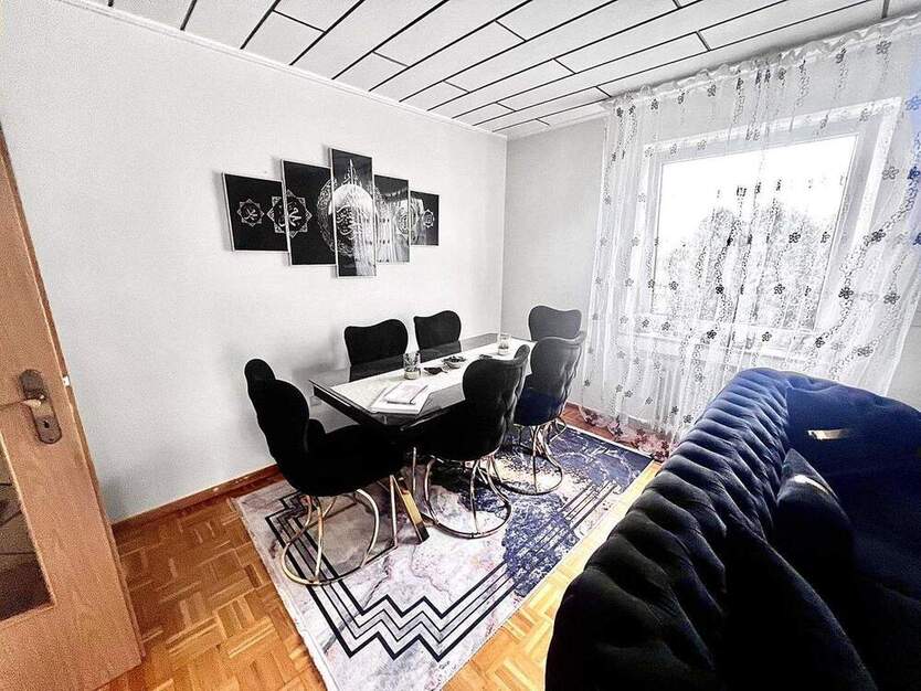 Ruhige Lage, barrierefrei, Hausmeisterservice, GartenSpielplatz, FensterHeizung NEU2025 3 zimmer