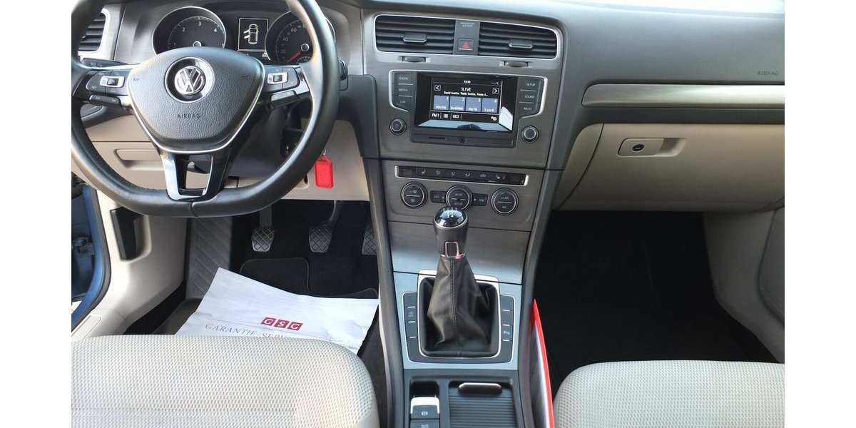 VW Golf VII COMFORTLINE PANORAMADACH KLIMAAUTOMATIK 1 150.000 km 9.908 &euro; Köln 50858