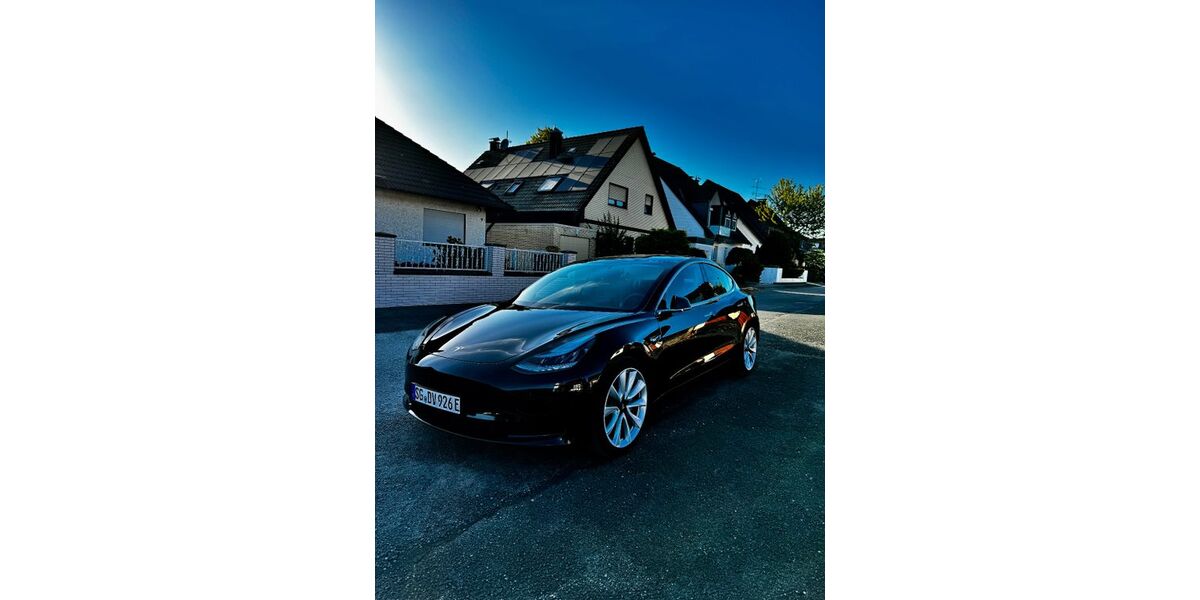 Tesla Model 3 244.000 km 15.500 &euro; Solingen 42657