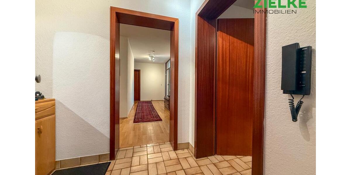 Erdgeschoßwohnung Erkrath - 5 Zimmer, 204 m&sup2;, 1.800&euro; | Angebot:24410004