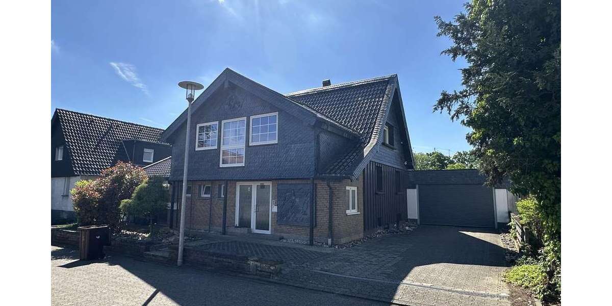 Einfamilienhaus Bergisch Gladbach Kippekausen - 8 Zimmer, 262 m&sup2;, 710.000&euro; | Angebot:27135228