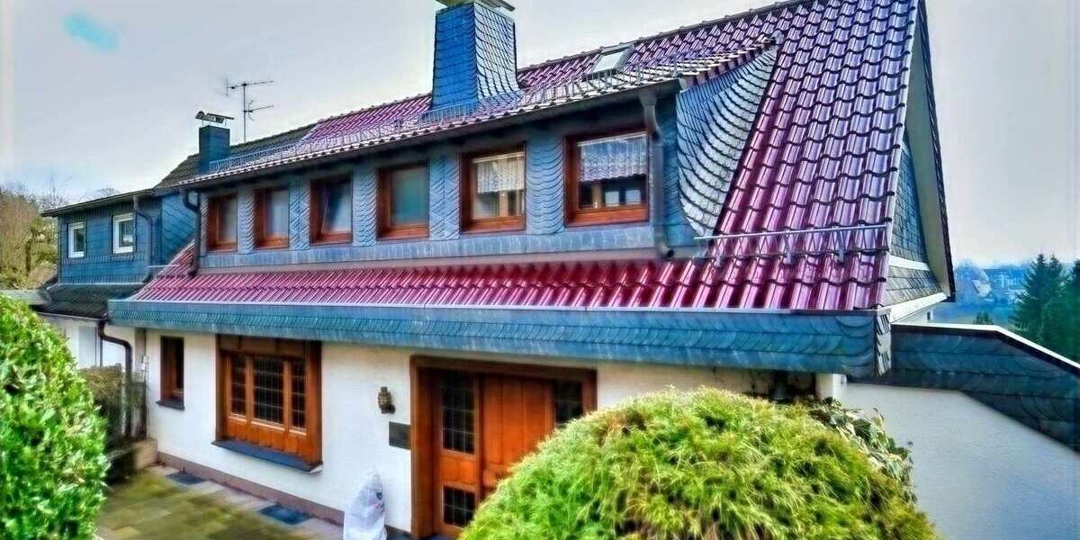 Einfamilienhaus Remscheid Remscheid-Süd - 8 Zimmer, 303 m&sup2;, 495.000&euro; | Angebot:25483538