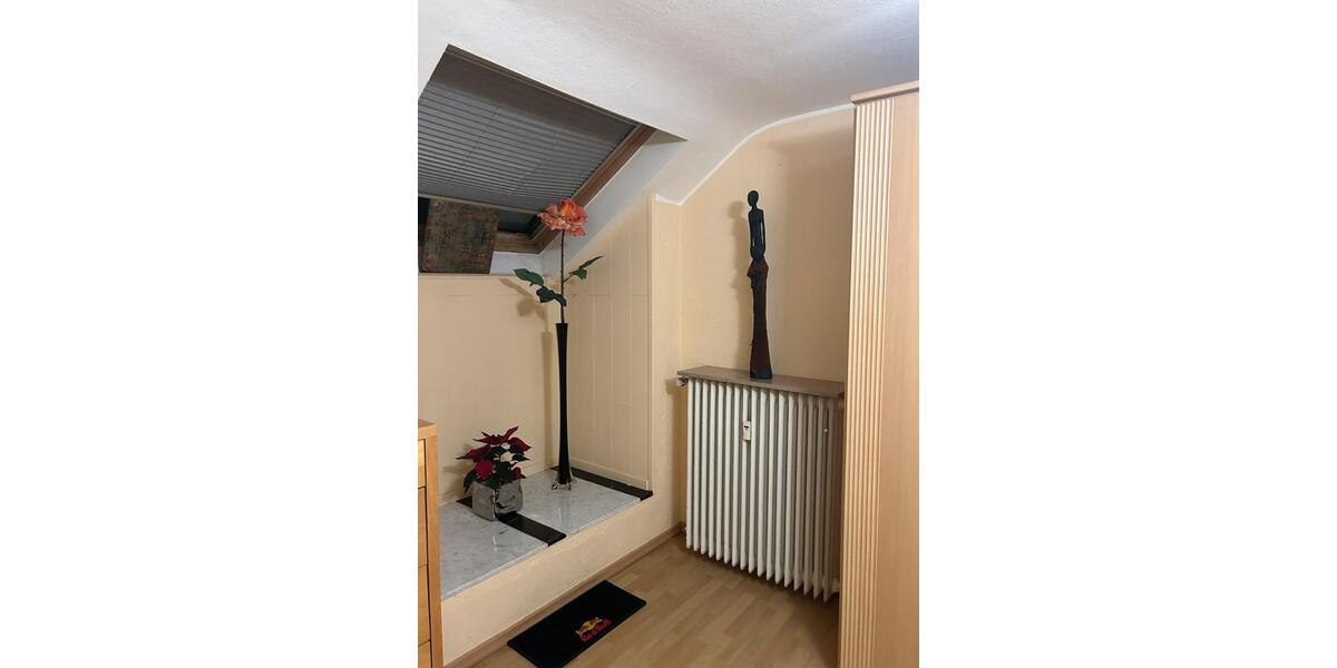 Dachgeschoßwohnung Neuss Augustinusviertel - 1 Zimmer, 45 m&sup2;, 750&euro; | Angebot:25079998
