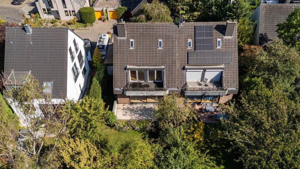 Doppelhaushälfte im Dreikönigsviertel - Stil, Ruhe & Raum für höchste Familienansprüche 5 zimmer