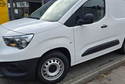 Opel Combo 101.852 km 11.186 &euro; Brühl 50321