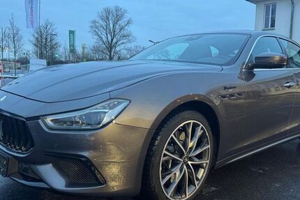 Maserati Ghibli 43.453 km 56.980 &euro; Köln 50829