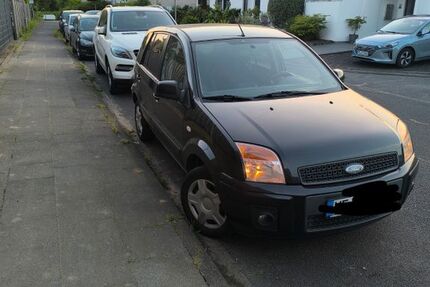 Ford Fusion 188.000 km 1.300 &euro; Monheim 40789