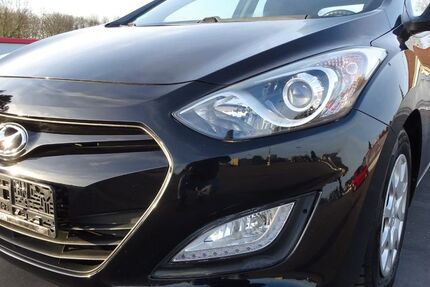 Hyundai i30 103.000 km 6.990 &euro; Solingen 42719