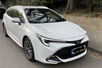 Toyota Corolla 110.000 km 25.900 &euro; Neuss 41462