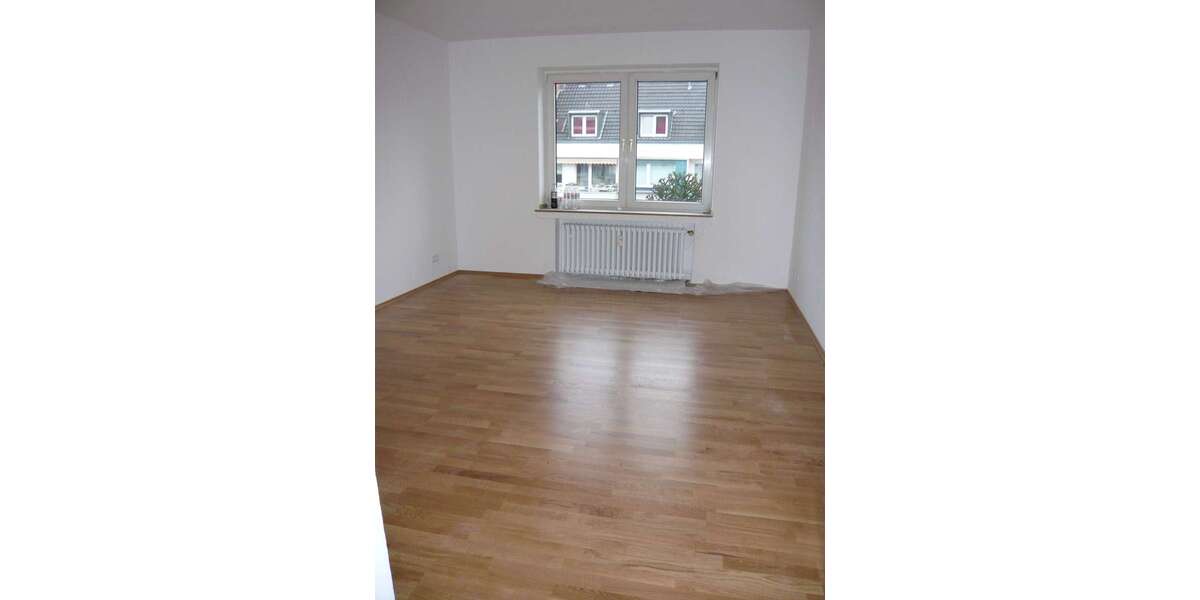 Etagenwohnung Düsseldorf Bilk - 1 Zimmer, 42 m&sup2;, 660&euro; | Angebot:26387599