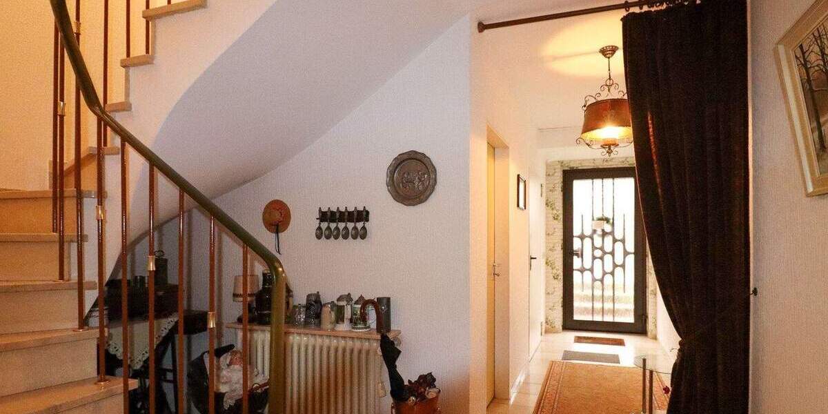Reihenendhaus Leverkusen Quettingen - 5 Zimmer, 151 m&sup2;, 560.000&euro; | Angebot:25687010