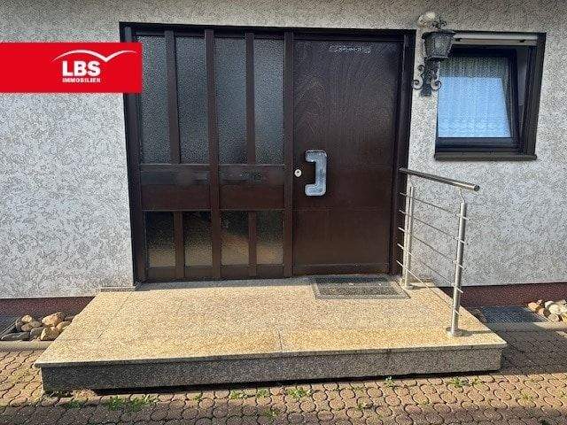 Großzügiges Einfamilienhaus mit Einliegerwohnung in Leverkusen Bürrig! 5 zimmer