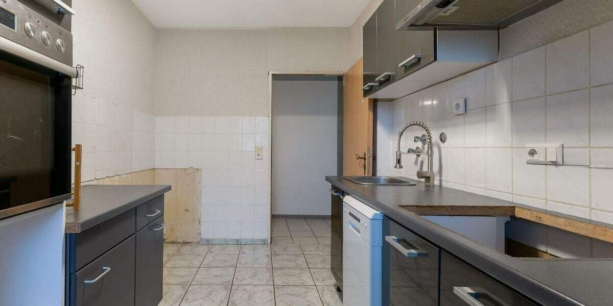 Etagenwohnung Bergheim Ahe - 4 Zimmer, 90 m&sup2;, 110.000&euro; | Angebot:23961489