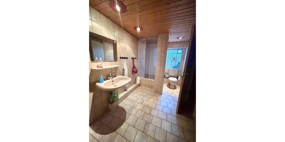 Einfamilienhaus Solingen Burg - 18 Zimmer, 550 m&sup2;, 790.000&euro; | Angebot:24754922