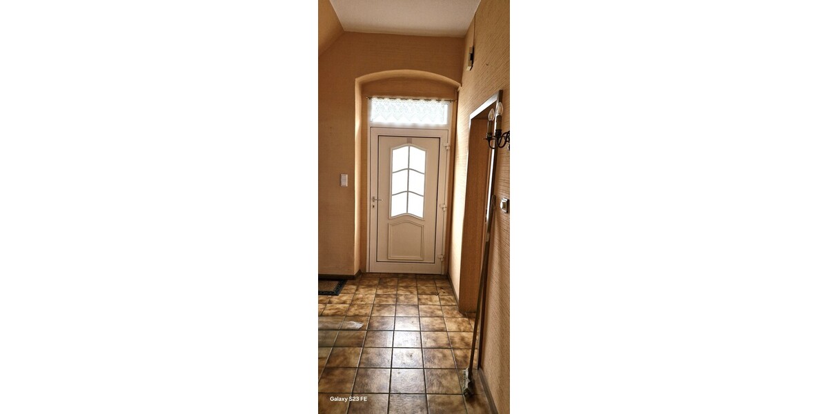 Doppelhaushälfte mit Garagenhof und kleinem Garten in Remscheid-Lennep zimmer