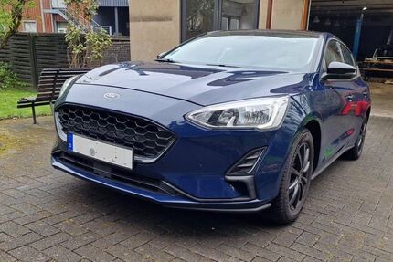 Ford Focus 181.000 km 6.200 &euro; Monheim 40789