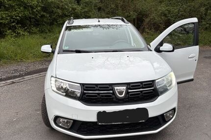 Dacia Logan 107.000 km 6.999 &euro; Düsseldorf 40589
