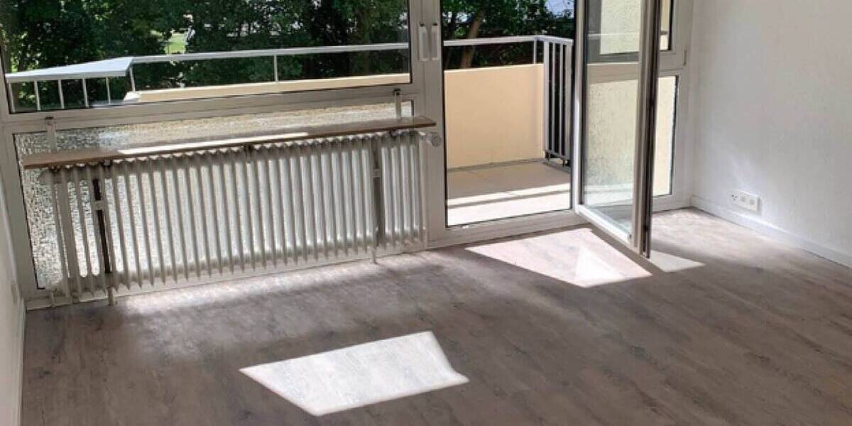 schöne sanierte 3 Zimmer Wohnug 68qm mit Loggia 3 zimmer