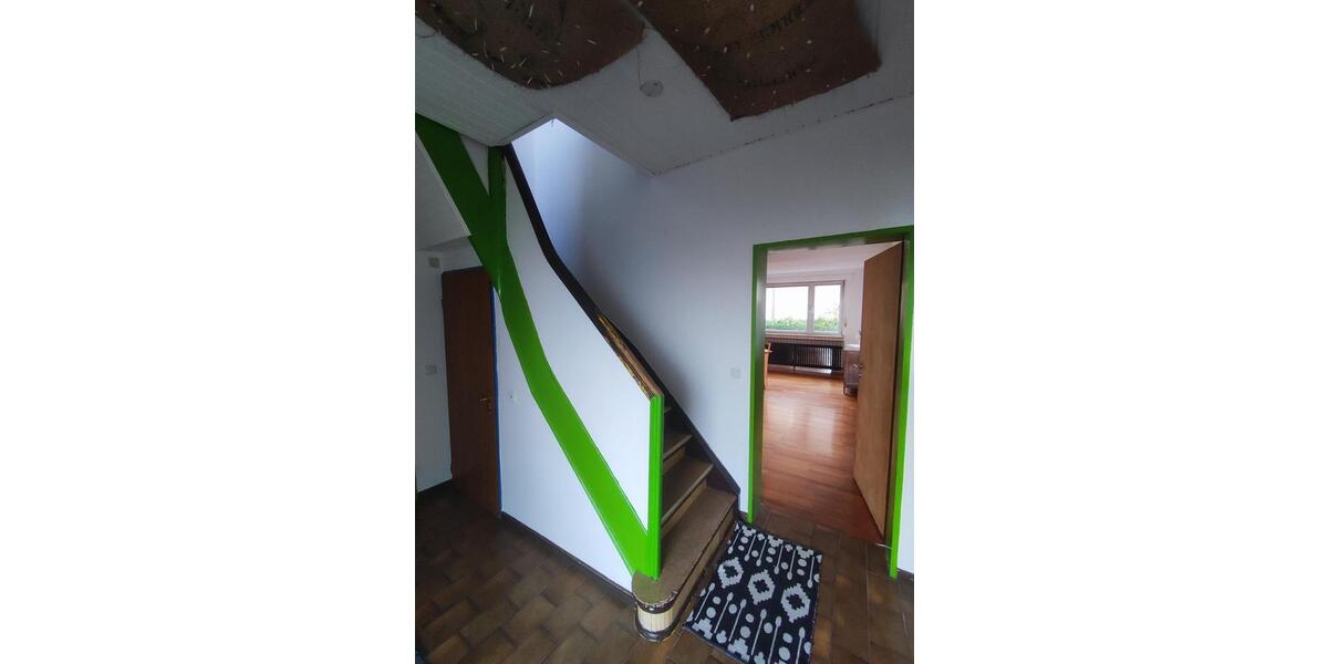 Einfamilienhaus Solingen Aufderhöhe - 5 Zimmer, 148 m&sup2;, 1.150&euro; | Angebot:26326630