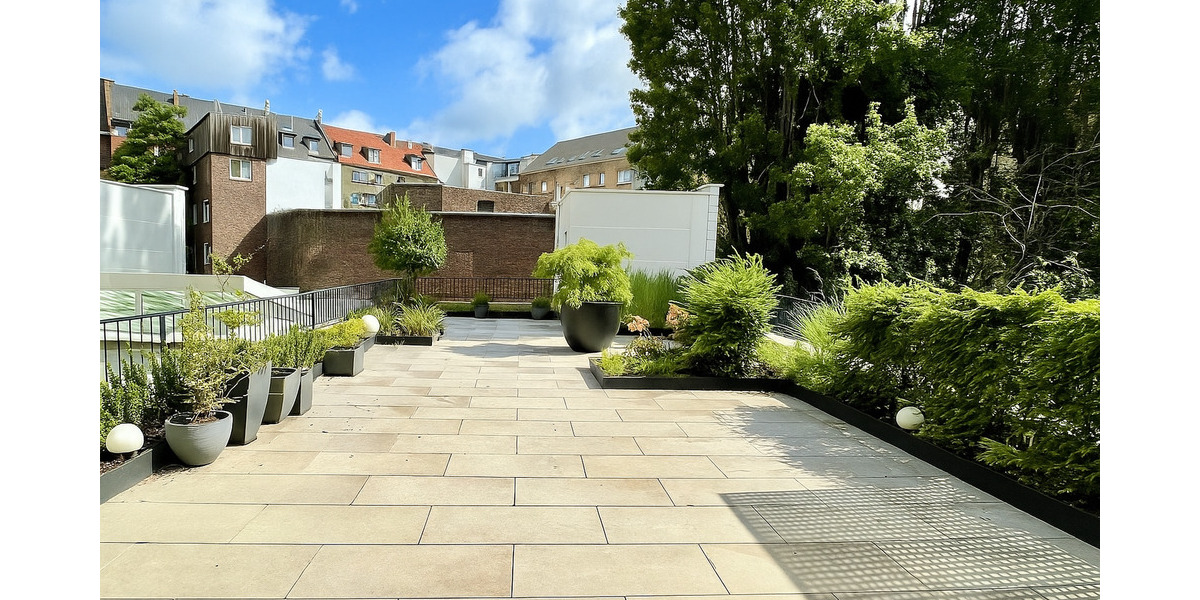 Etagenwohnung Düsseldorf Friedrichstadt - 3 Zimmer, 162 m&sup2;, 2.500&euro; | Angebot:25471854