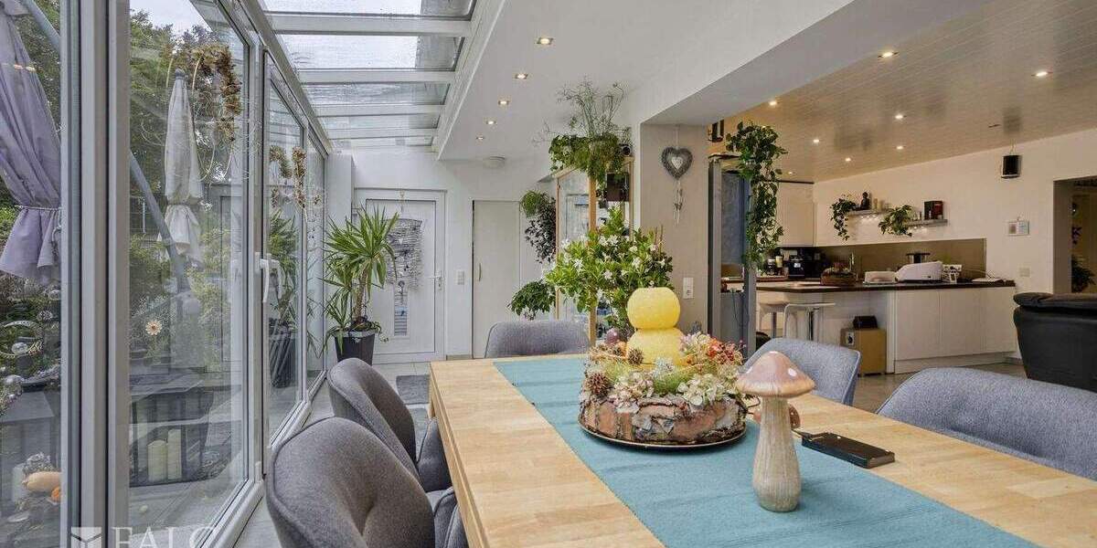 Etagenwohnung Bergheim Glessen - 7 Zimmer, 214 m&sup2;, 469.000&euro; | Angebot:24114363