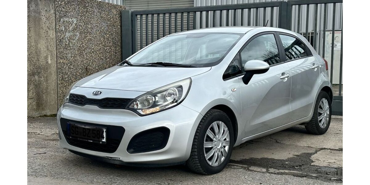 Kia Rio 146.000 km 4.255 &euro; Neuss 41460