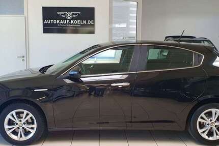 Alfa Romeo Giulietta 254.000 km 3.590 &euro; Köln 51067