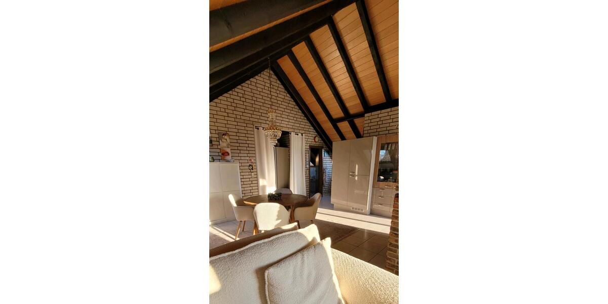 Dachgeschoßwohnung Bergheim - 2 Zimmer, 75 m&sup2;, 1.080&euro; | Angebot:25338520