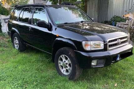 Nissan Pathfinder 178.841 km 5.995 € Köln 51107