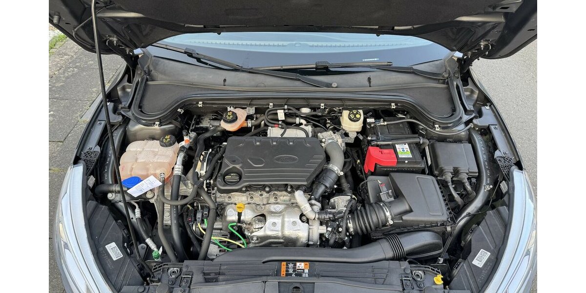 Ford Focus Navi+Temp+Sitzh+Spurh+CarPlay+6xServ+1H+E6 93.000 km 11.250 &euro; Erftstadt 50374
