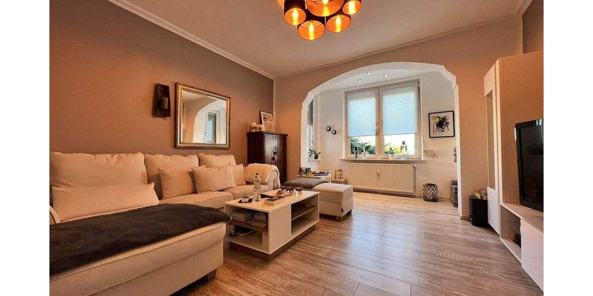 Dreifamilienhaus in zentraler Lage 8 zimmer