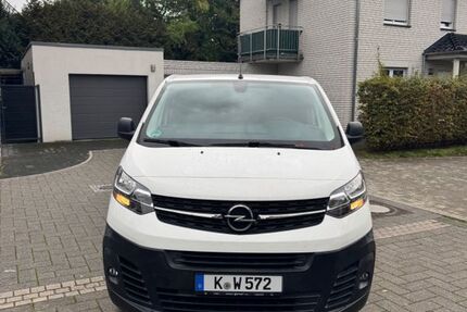 Opel Vivaro 73.510 km 11.999 &euro; Köln 51061