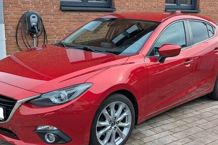 Mazda 3 67.600 km 12.100 € Köln 50767