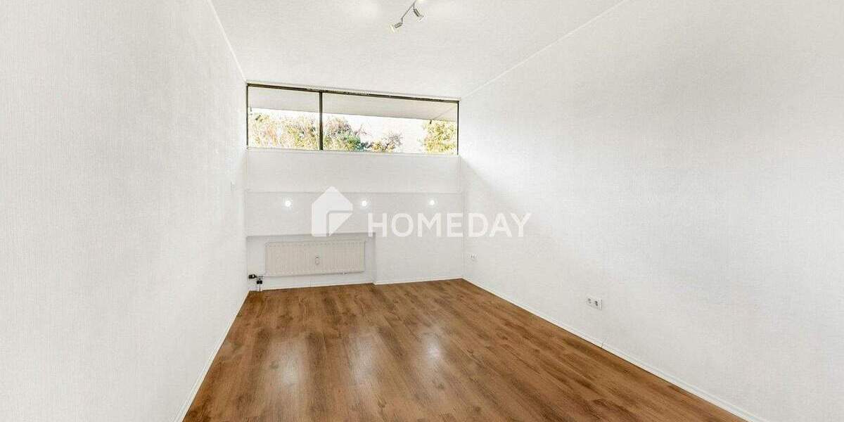 Großzügige 4-Zimmer-Wohnung mit 100 m² Wohnfläche, Loggia und EBK 4 zimmer