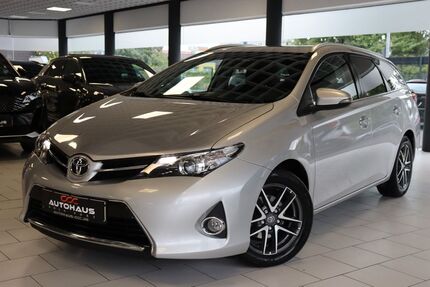 Toyota Auris 141.000 km 9.500 € Köln 51149