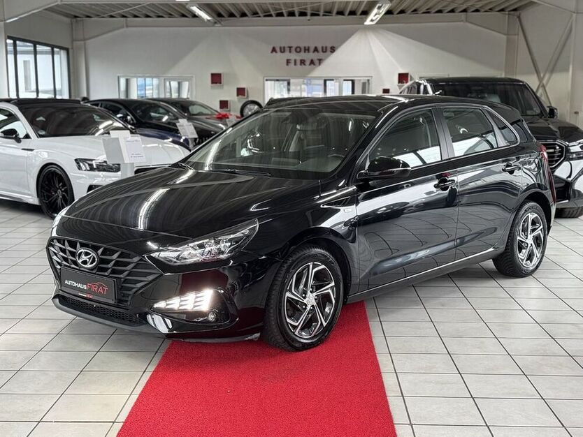 i30