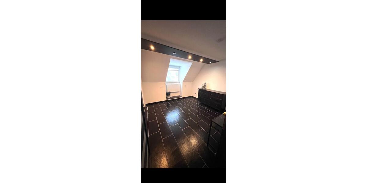 Maisonettenwohnung Solingen Burg - 2 Zimmer, 70 m&sup2;, 820&euro; | Angebot:26003625