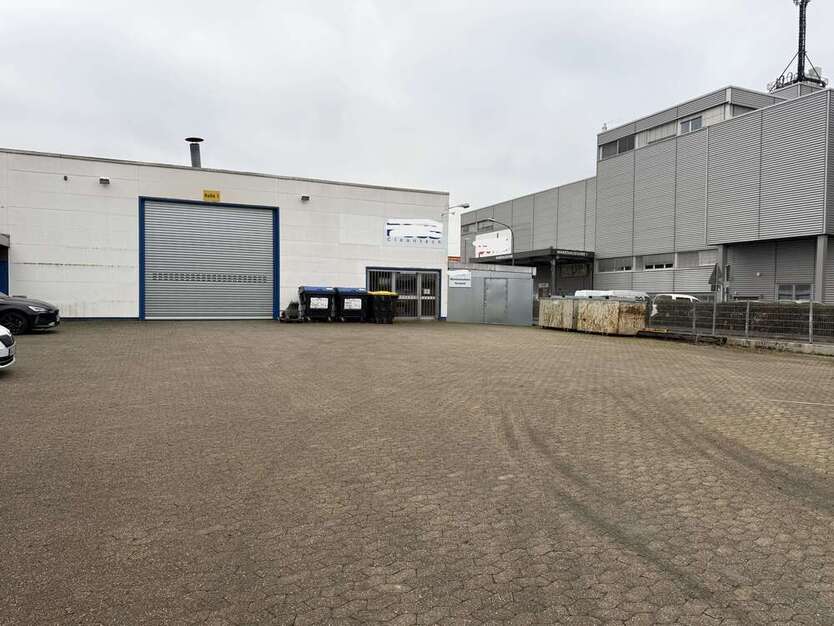 Halle in Köln 8.000 € 1250 m²