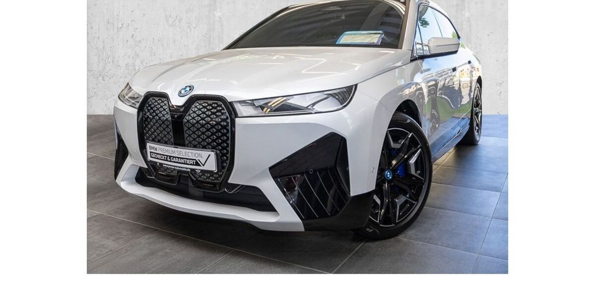 BMW iX 21.582 km 48.990 &euro; Leverkusen 51371