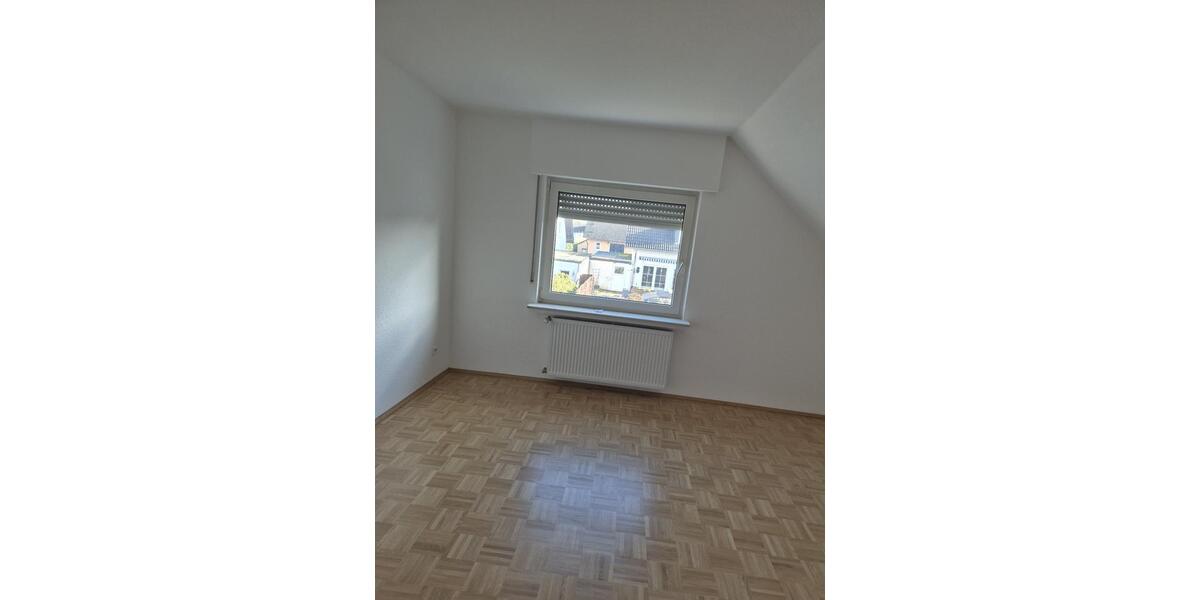 Etagenwohnung Hückeswagen - 4 Zimmer, 100 m&sup2;, 1.100&euro; | Angebot:24829748